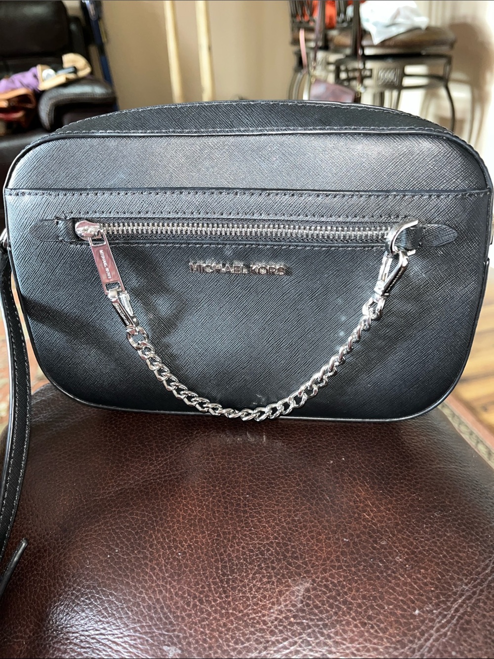 EUC Authentic Michael Kors Saffiano Leather Crossbody